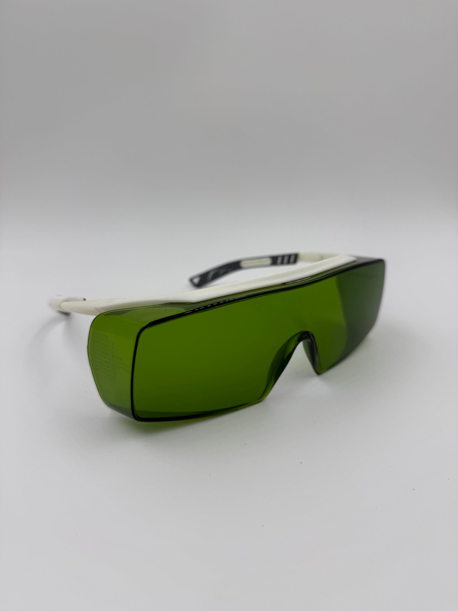 Lunettes  DIODE/ND YAG long pulse / ND YAG Q-SWITCHED 1064 nm